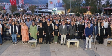 minik-ogrencilerden-cumhuriyet-gosterisi.jpg