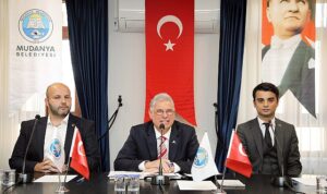 mudanya-belediye-meclisi-2024-2029-doneminin-ilk-toplantisini-yapti-EFWK1uH4.jpg