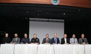 muhtarlarla-yeni-donemin-ilk-toplantisi-yapildi-WLwjtrxr.jpg