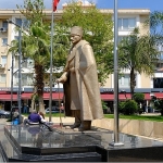 narlidere-belediyesi-ataturk-anitini-bakima-aldi.jpg