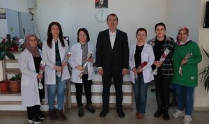 nevsehir-belediye-baskani-dr-mehmet-savran-saglik-kuruluslarini-ziyaret-ederek-saglik-calisanlarinin-14-mart-qLqP2YTG.jpg
