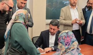 nevsehir-belediye-baskani-rasim-arinin-goreve-gelmesinin-ardindan-uygulamaya-baslattigi-mobil-baskanlik-ofisi-ile-7M7pxYSq.jpg
