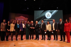 nilufer-belediyesinin-2-projesine-altin-karinca-odulu.jpg
