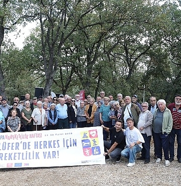 Nilüfer’de huzurevi sakinleri yaza piknikle veda etti