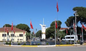 odemis-belediyesi-ve-stk-isbirligi-ile-kent-estetigine-dokunuslar-vtjwZGGG.jpg