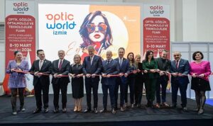 optic-world-izmir-fuari-kapilarini-acti-PeLsfTMI.jpg