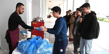 osmangazi-belediyesinden-ders-calisan-ogrencilere-ucretsiz-corba-ikrami.jpg
