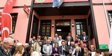 osmangazi-kent-konseyi-yeni-binasinda.jpg