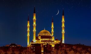 ramazan-ayinda-mutlaka-ziyaret-edilmesi-gereken-sehirler-dmVyCmGi.jpg