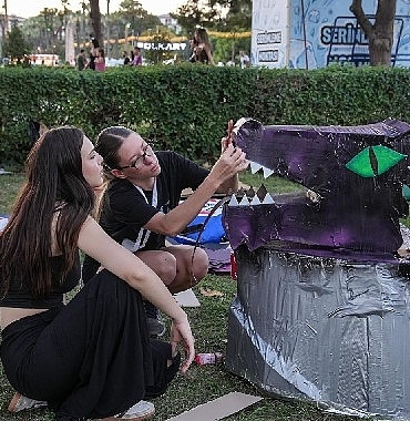 Red Bull Karton Tekne Yarışması fuar coşkusuna renk kattı