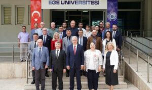 rektor-prof-dr-budak-bu-festival-turk-dunyasi-sinemasinin-onemli-bir-platformu-olacak-jSM3gFBJ.jpg