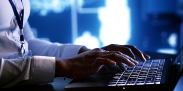 saglik-kurumlarini-siber-saldirilara-karsi-koruyacak-9-tavsiye.jpg