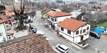 saraylidaki-tarihi-yapi-buyuksehirle-taclaniyor.jpg