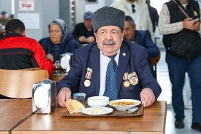 sehitler-haftasinda-bucada-dayanisma-sofralari-kuruldu.jpg