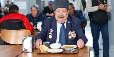sehitler-haftasinda-bucada-dayanisma-sofralari-kuruldu.jpg