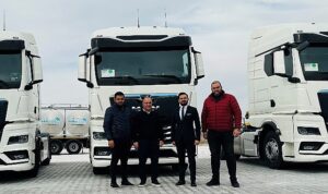 sektorunun-lider-firmasi-akmis-sut-man-cekicileri-ile-arac-filosunu-donusturuyor-lgWtsIZY.jpg
