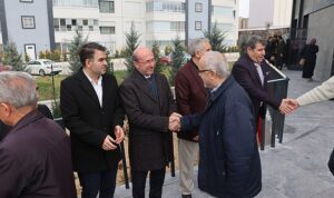 selcuklu-belediye-baskani-ahmet-pekyatirmaci-cuma-bulusmalari-kapsaminda-selcuk-mahallesinde-vatandaslarla-bir-araya-geldi-Yt3H3pgD.jpg
