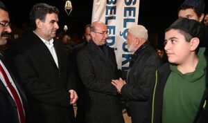 selcuklu-belediye-baskani-ahmet-pekyatirmaci-mirac-kandili-dolayisiyla-erenkoy-tahir-buyukkorukcu-camiinde-duzenlenen-kandil-gkaDHwGU.jpg