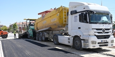 selcuklu-belediyesi-asfalt-calismalarini-surduruyor.jpg
