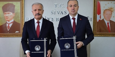 sivas-belediyesi-ve-milli-egitim-mudurlugu-arasinda-yapilan-protokol-ile-kent-merkezindeki-okullarin-guvenligi-belediyeye-emanet-edildi.jpg