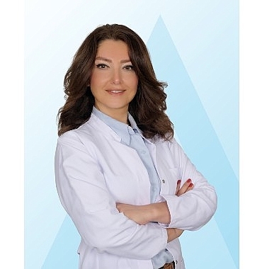 Spordan, sosyal ortamdan hatta gülmekten bile alıkoyuyor!