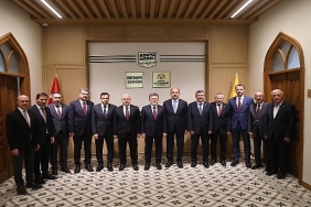 tarim-ve-orman-bakani-yumakli-baskan-altayi-ziyaret-etti.jpg