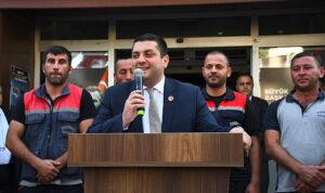 torbali-belediyesi-1-mayisi-halaylarla-kutladi-KHMm2pNh.jpg
