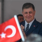 tugay-izmirlileri-23-nisan-1920nin-aydinligiyla-selamliyorum.jpg