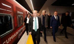 tunc-soyer-bundan-sonra-sathimiz-tum-vatandir-f7cSs3MY.jpg