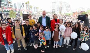 turkiyenin-en-buyuk-cocuk-koyu-menemende-acildi-7qGpAE7p.jpg