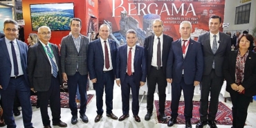 turkiyenin-en-buyuk-turizm-fuarinda-bergamaya-yogun-ilgi.jpg
