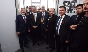 turkiyenin-en-kapsamli-saglik-muzesinin-acilisini-ozgur-ozel-yapti-3qk2xuPA.jpg