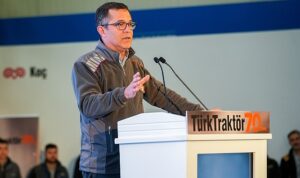turktraktor-kesintisiz-pazar-liderligini-17-yila-tasidi-yanHnnn2.jpg