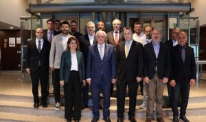 tutun-sektoru-2024-yilinda-1-milyar-dolar-ihracat-hedefliyor-TDVWfdSr.jpg