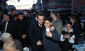tutus-sevgisi-tepekoyde-sokaklara-tasti-kNftf4YI.jpg