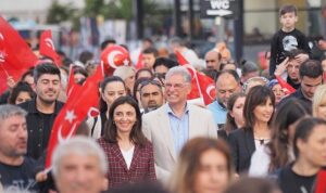 ulu-onder-gazi-mustafa-kemal-ataturkun-dogum-gunum-dedigi-19-mayis-mudanyada-coskuyla-kutladik-LOM85jX7.jpg