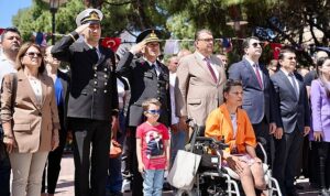 ulu-onder-mustafa-kemal-ataturkun-seferihisara-gelisinin-90-yil-donumu-buyuk-coskuyla-kutlandi-BBjbPvV7.jpg