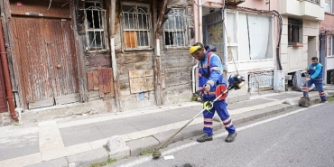uskudar-belediyesi-temizlik-calismalarini-yogun-bir-sekilde-surduruyor.jpg