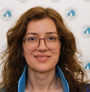 uzmanlar-uyariyor-harf-ezberletmek-yerine-kalem-tutma-makas-kullanma-boyama-ogretin.jpg