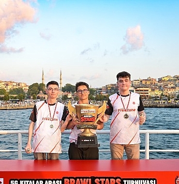 vodafone-freezone-5g-kitalararasi-brawl-stars-turnuvasinda-sampiyon-doner-kebap-takimi.jpg