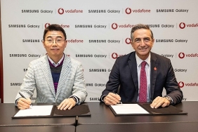 vodafone-ve-samsungdan-mobil-dunya-kongresinde-yeni-5gli-cihaz-is-birligi.jpg