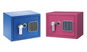 yale-elektronik-mini-kollu-kasa-ile-karavaninizla-daha-guvenli-seyahat-edin-7JZx54xA.jpg