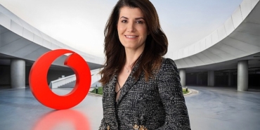 yapay-zekayla-guven-ucurumunu-kapatan-sirketler-gelecege-hazir-hale-geliyor.jpg