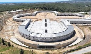 yeni-alanya-toptanci-halinde-sona-dogru-pCC6etb4.jpg