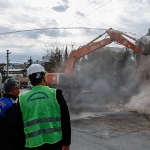 yenisehir-belediyesi-metruk-binalari-yikmaya-devam-ediyor.jpg