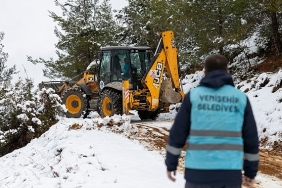 yenisehir-belediyesinden-kar-temizleme-ve-yol-acma-calismasi.jpg