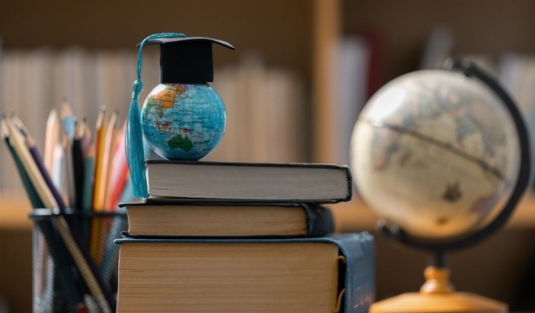 Geleceğe Yatırım: Yurtdışında Eğitimle Fark Yaratmak