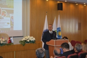 ziraat-fakultesinde-biyocar-kullanimi-tartisildi.jpg